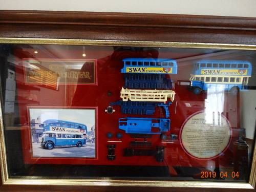 MatchBox - Framed Model -  Models of Yesteryear Leyland Titan TD1 Bus - Swan Fount Pens - LIMITED ED