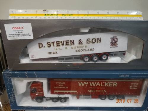 Truck + Trailer + additional Trailer     - WOW - Mint Condition - Great set together  - Bargain