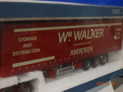 Truck + Trailer + additional Trailer     - WOW - Mint Condition - Great set together  - Bargain