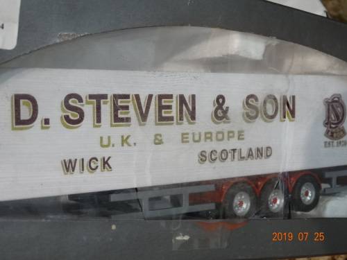 Truck + Trailer + additional Trailer     - WOW - Mint Condition - Great set together  - Bargain