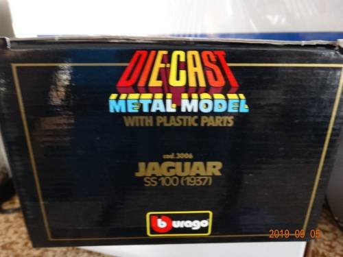 Jaguar SS 100 - 1937 , 1:18 - Bburago   - Mint Condition - Boxed - Bargain