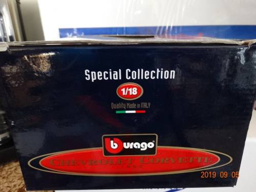 Corvette - 1957 - Black & White , 1:18 - Bburago   - Mint Condition - Boxed - Bargain