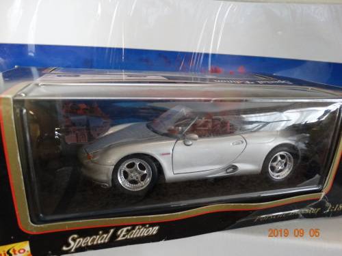 Porshe Boxster - Silver  , 1:18 - Maisto   - Mint Condition - Boxed - Bargain