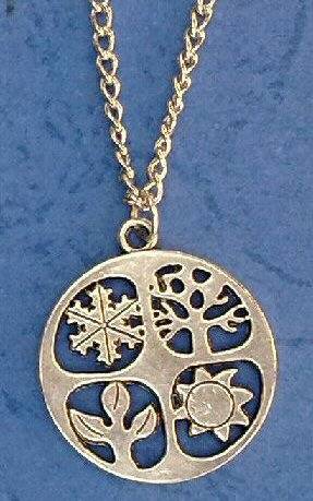 Four season pendant necklace
