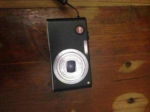 leica c-lux 2 (Please read)