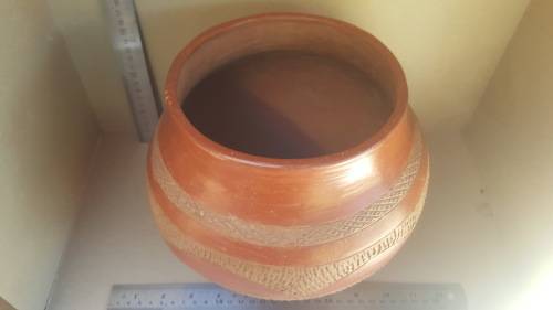 African Zulu Beer Pot -  Terracota Clay Polished and Matt pattern Ukhamba