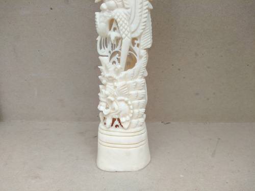 Vintage!  Indonesian -  Ornate Slim Hand Crafted Bone Carving Totem Deity Statue