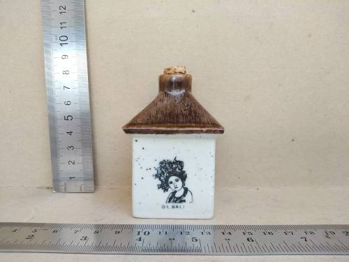 Vintage! EMPTY BALI MOON LIQUEUR BOTTLE For Garuda Airways, 50ml - Pagoda / Hut Shaped