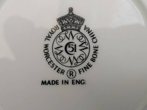 Vintage! England - Royal Worcester -  Bone China - Small Pin Dish With Flowers (In original Box)