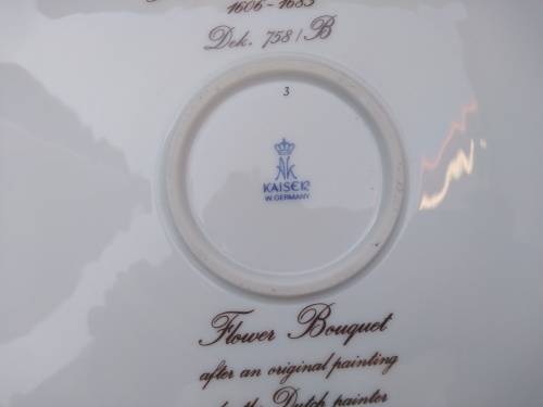 Vintage! German - AK Kaiser - Flower Bouquet - Porcelain Wall Plate