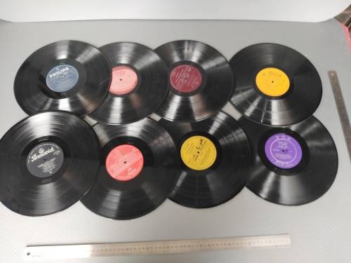 Vintage!  8 Piece Retro Vinyl Place Mats