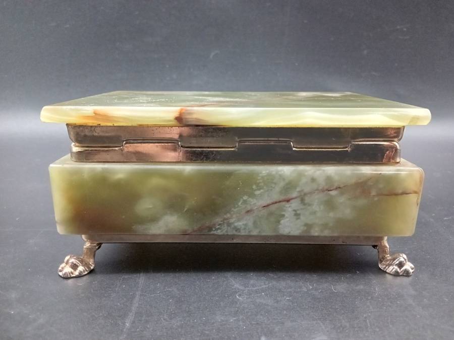 Vintage! Alabaster Marble Trinket Box With Lid.