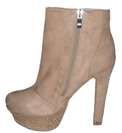 ZOOM Platform Booties (Size 6)