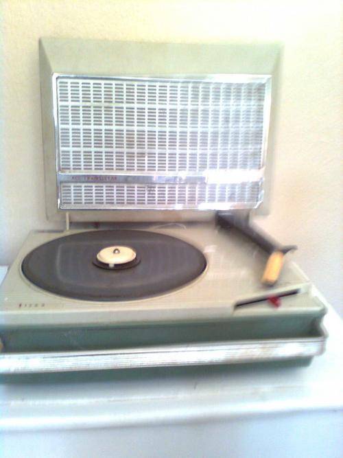 Record Player . Siera All Transistor