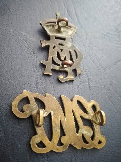 Cape Mounted Police -Shoulder Title Worn 1913-1914(Owen 1841)&Collar Badge (Owen 1839)