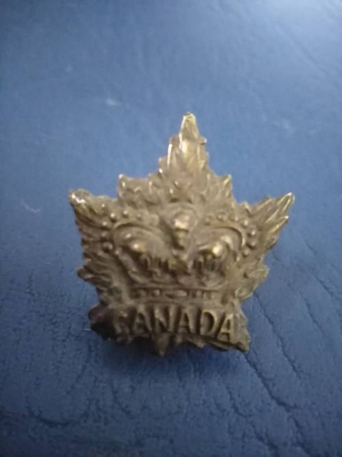 Boer War QVC Canadian General Service Cap Badge 60mm x 55mm ,Collar Tab and two Titles