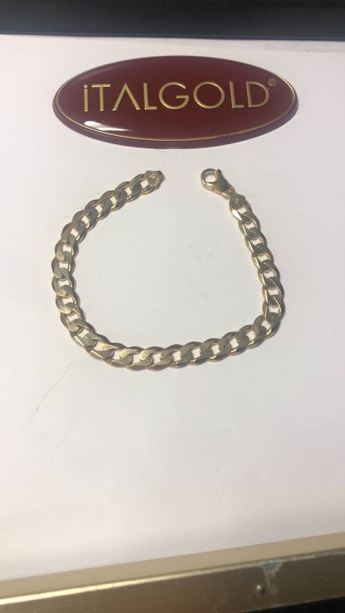 9K 9carat solid - beveled curb  links,Yellow Gold  gents bracelet  cm 21 long ---  mm7.5 wide