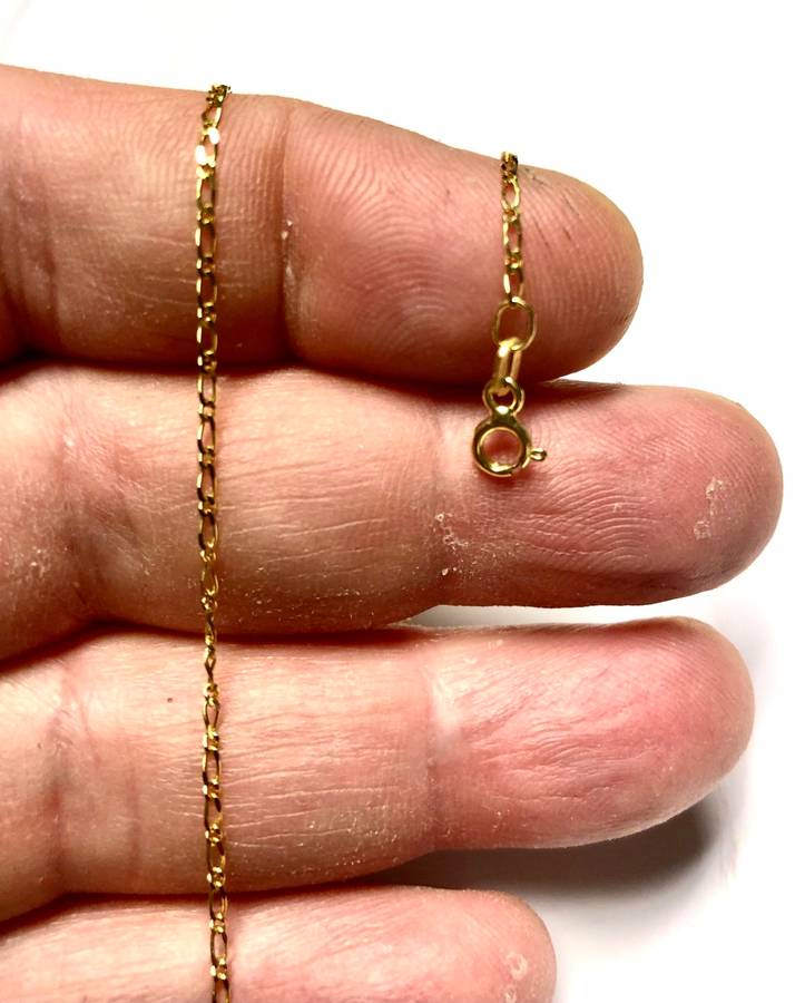 9k solid 9 carat Gold -----1 /1 Alternate Link Anklet------- cm. 26 long ----2.0mm. wide