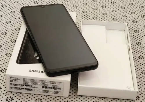 Samsung Galaxy A33 5G 128GB Dual Sim Black - Rated IP67 for water and dust resistance