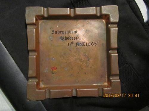 COPPER ASHTRAY "INDEPENDANT RHODESIA "11 th NOV 1965