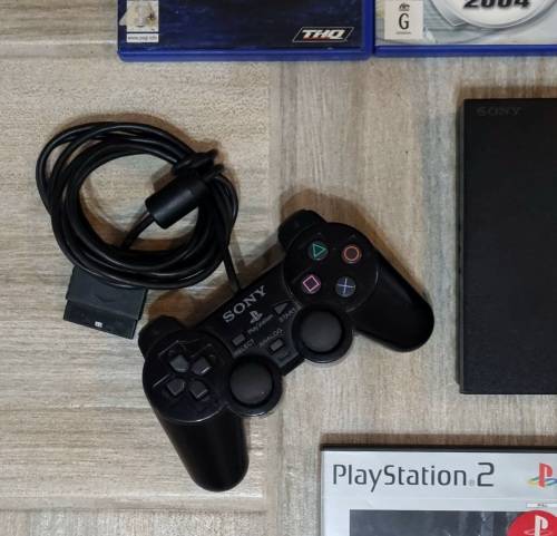 Playstation 2 + 5 Games + Controller + Original Box - Free Shipping