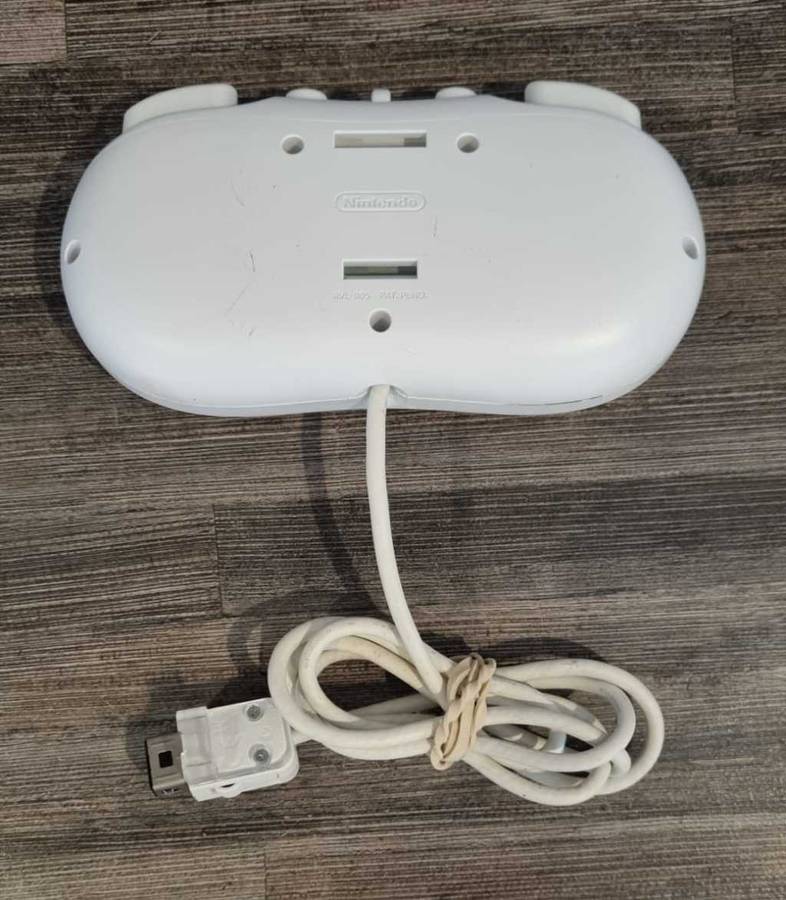 Nintendo Wii Classic Controller