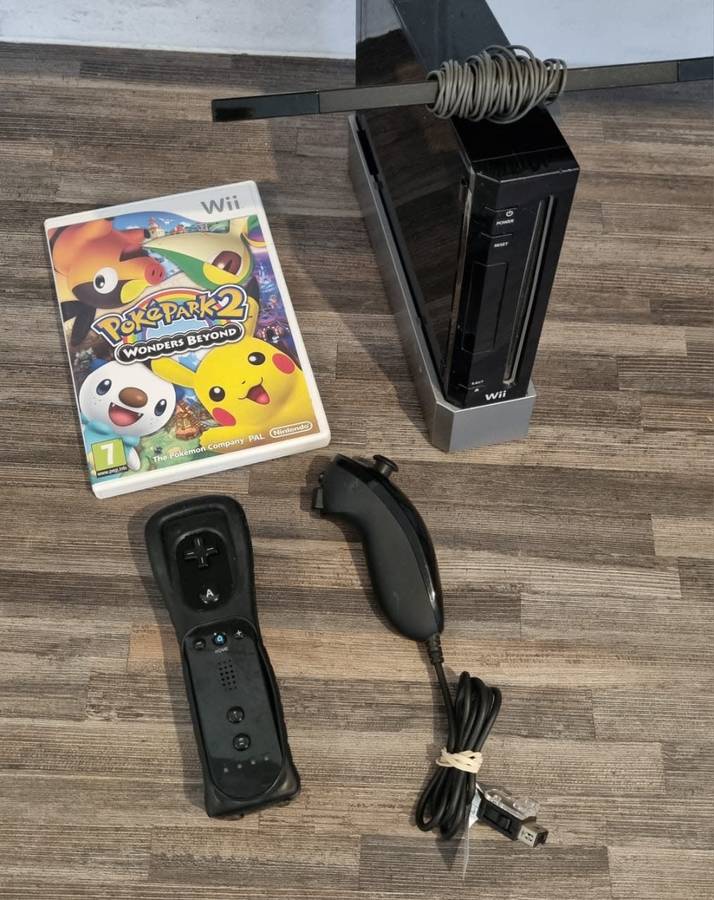 Pokepark 2 Nintendo Wii Console Bundle