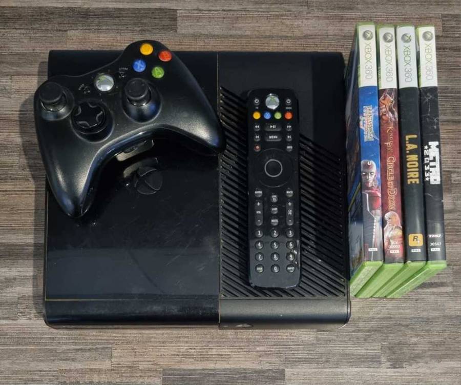 Xbox 360 500GB Console + Game Bundle