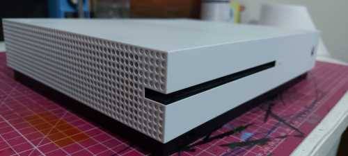XBOX ONE S 1TB Console Excellent working condition