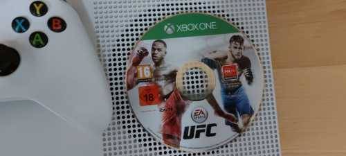 Last one. XBOX ONE S 1TB Console + Controller + Game Excellent working condition