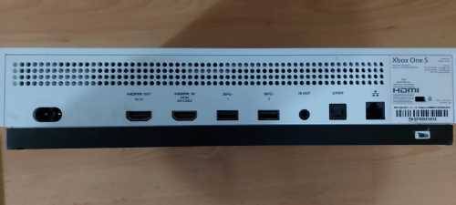 Last one. XBOX ONE S 1TB Console + Controller + Game Excellent working condition