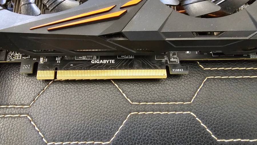 Gigabyte GTX 1070 8GB. Please read