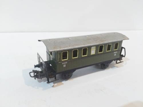 MARKLIN  COACH  TIN  German Local 2nd Class Passenger Coach