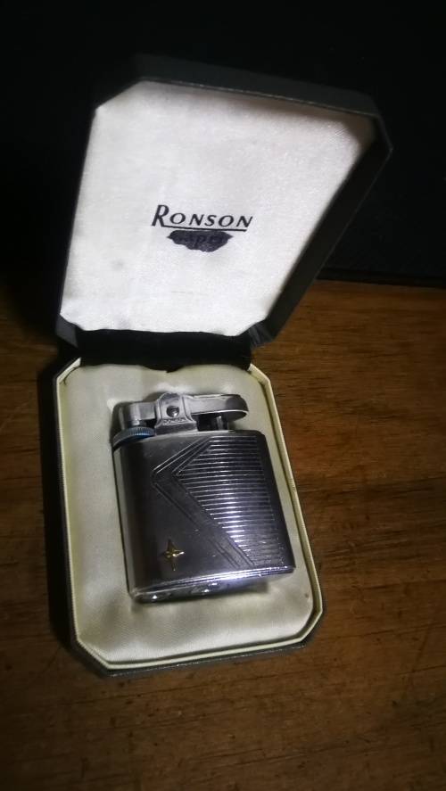Vintage Ronson 1950`s Lighter - Made in England
