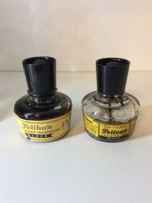 COLLECTION OF OLD GERMAN PELICAN INK BOTTLES - GREAT ADVERTISING PIECE -
