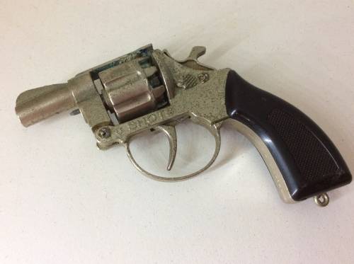 VINTAGE CAST IRON CAP GUN - 1980s - GREAT NOSTALGIA -