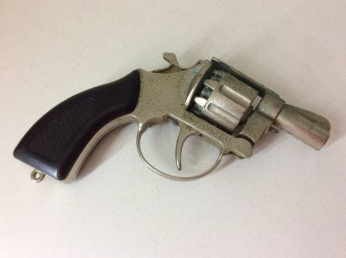 VINTAGE CAST IRON CAP GUN - 1980s - GREAT NOSTALGIA -