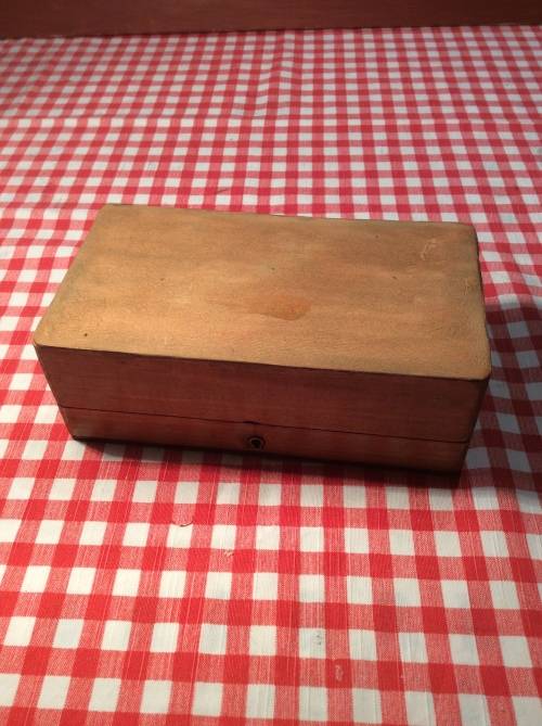 VINTAGE ART DECO CIGARETTE HOLDER - AMAZING ITEM -