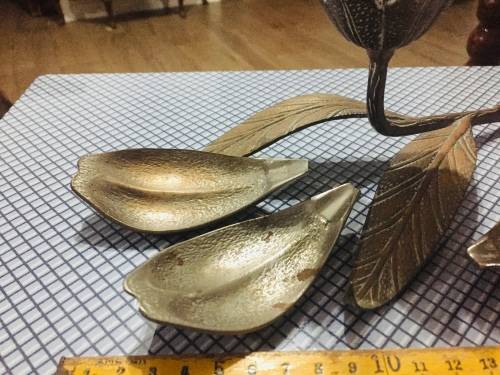 METAL TABLE ASHTRAY IN SHAPE OF FLOWER - CIRCA 1930-1950 - GREAT ITEM -