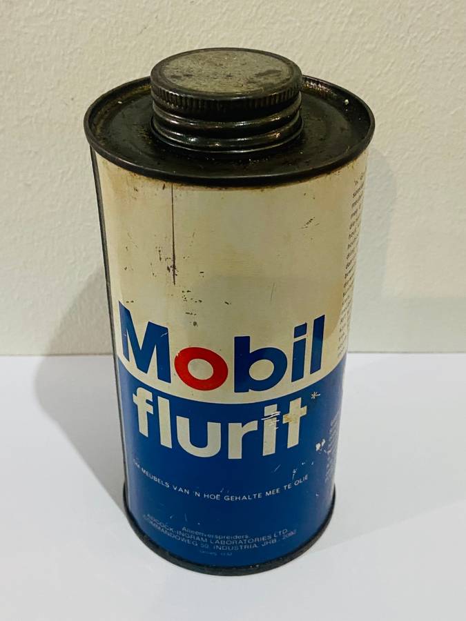OLD MOBIL FLORIT WOOD OIL TIN