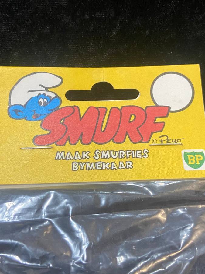 ORIGINAL 1980s PEYO BP FORECOURT SMURF - ORIGINAL PACKAGE -