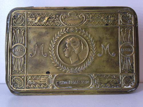 WORLD WAR I CHRISTMAS TIN TO THE TROOPS - GREAT FIND -