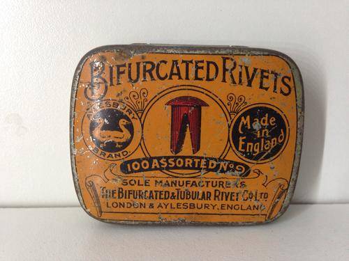 BIFURCATED RIVETS TIN - 5 cm LENGHT - ENGLISH MADE -