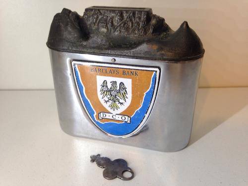 BARCLAYS BANK TABLE MOUNTAIN SAVINGS BANK - WITH KEY - AMAZING FIND -