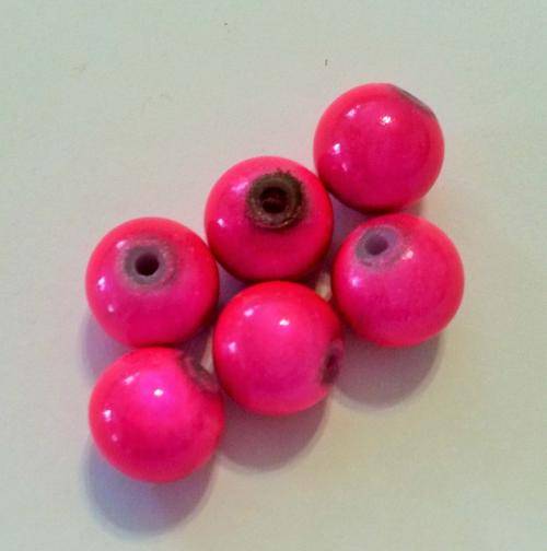 40 x 10mm round bright pink moon beads