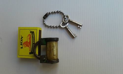 1920s Brass Lock With 2 Keys ,