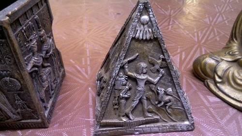 Lot of 3 highly detailed egyptian ornaments and a Budda