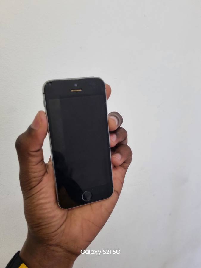 Iphone X, 6 plus ,5,SE Read Descption