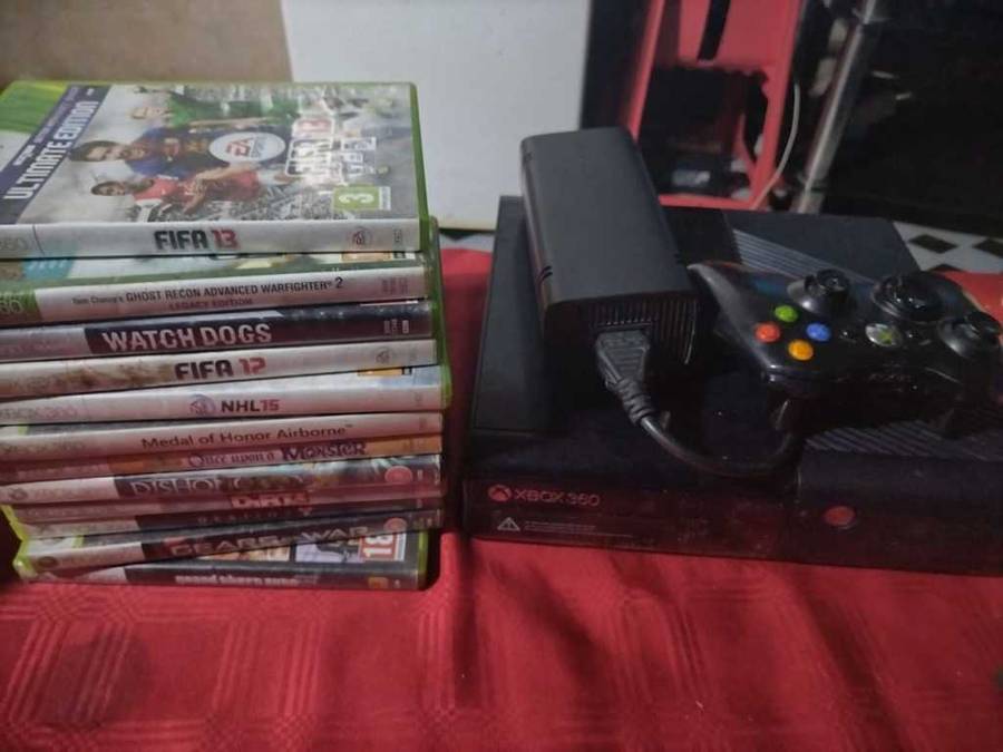 Xbox 360 with 10 games