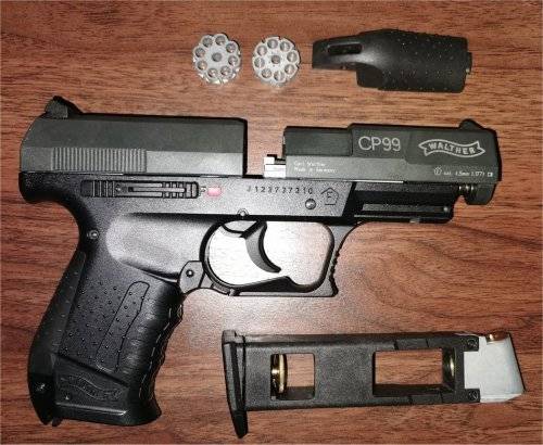 Umarex Walther CP99 4.5mm (.177) CO2 Gas Pistol plus Gas and Pellets